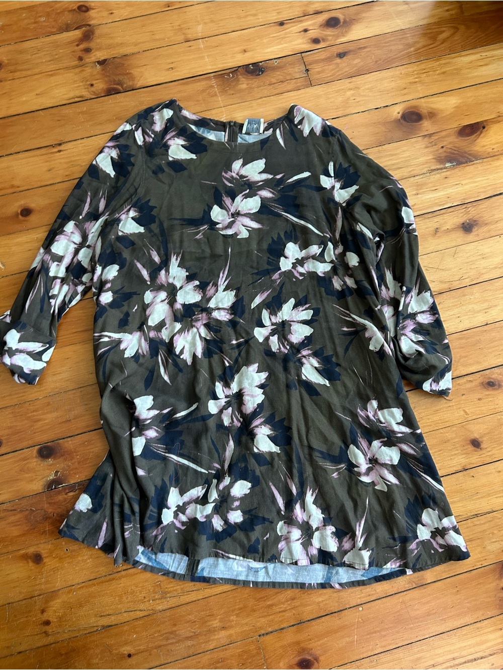 Wrap London linen blend green floral dress 18